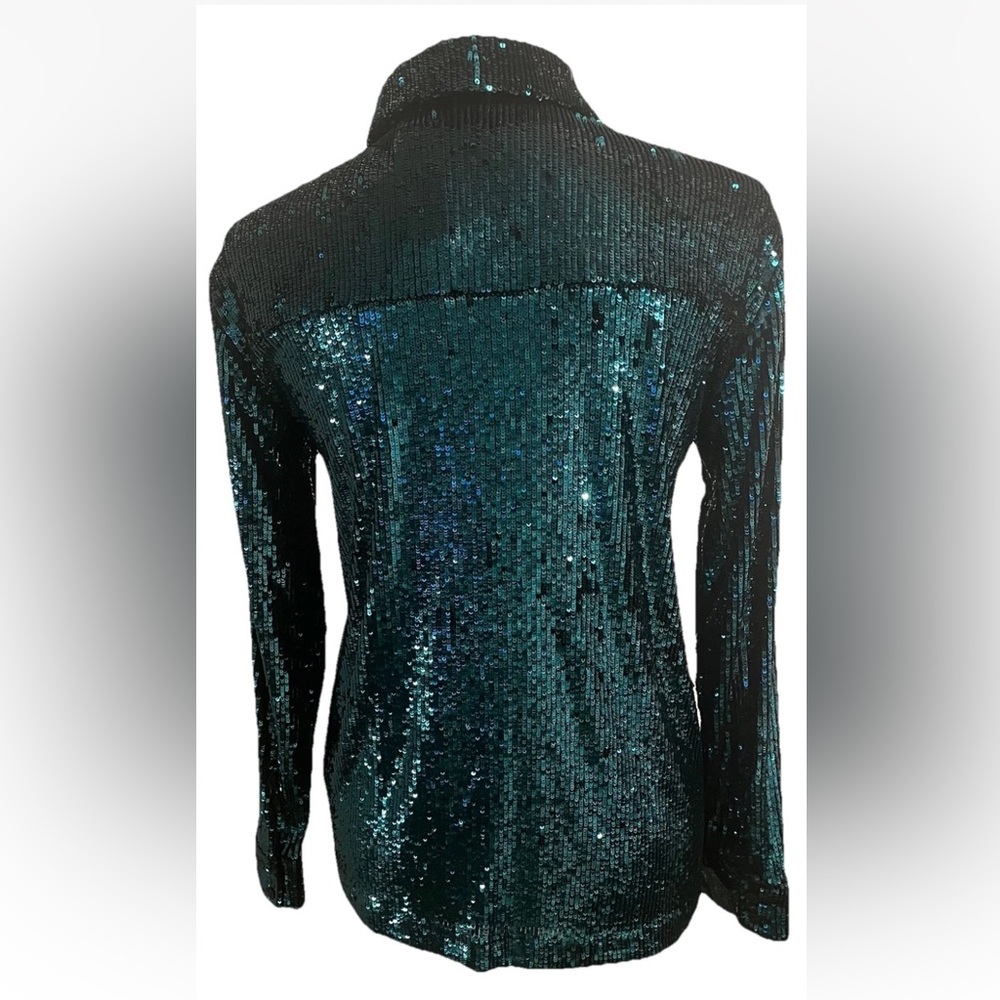 Express Relaxed Portofino Green
Sequined Top, Women Size S, Perfect for Holidays